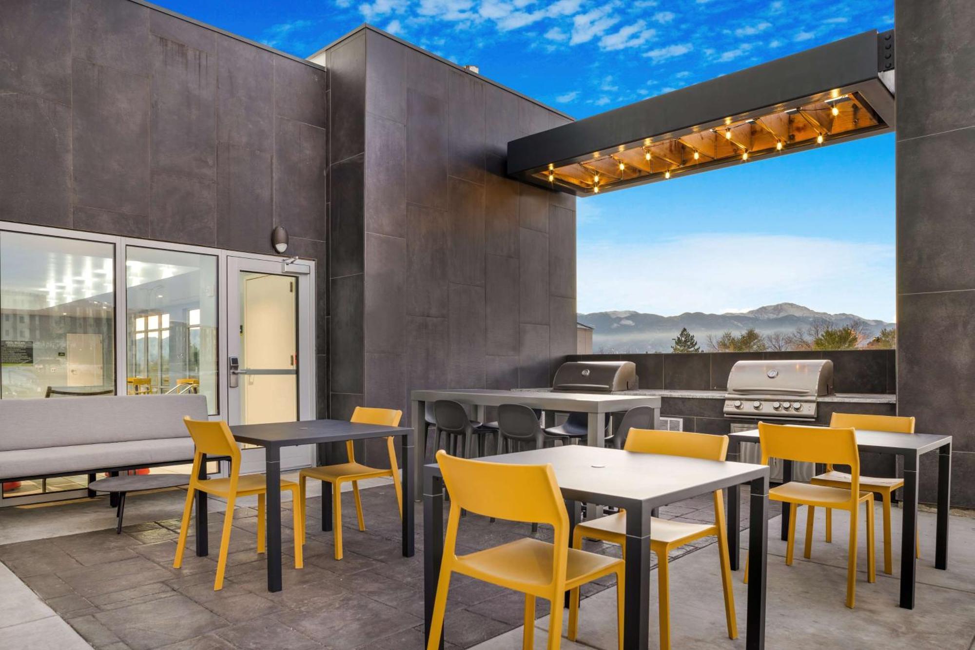 Home2 Suites By Hilton Colorado Springs Airport Zewnętrze zdjęcie
